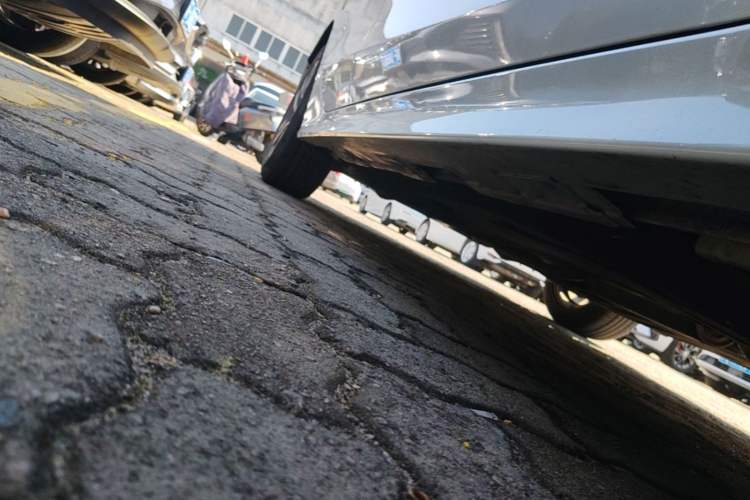 Used Honda Civic 2023 240TURBO CVT Dynamic Edition Right Side Sill