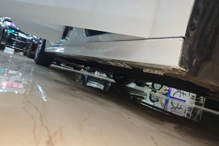 Used Honda Civic 2023 240TURBO CVT Dynamic Edition Right Side Sill