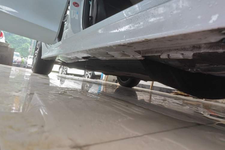Used Honda Civic 2023 2.0L eHEV Pioneer Edition Right Side Sill
