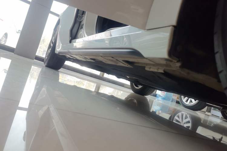 Used Honda Civic 2023 HATCHBACK 240TURBO CVT Zhiyue Edition Right Side Sill