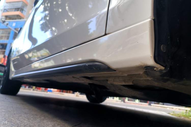 Used Honda Civic 2023 HATCHBACK 240TURBO CVT Extreme Edition Right Side Sill