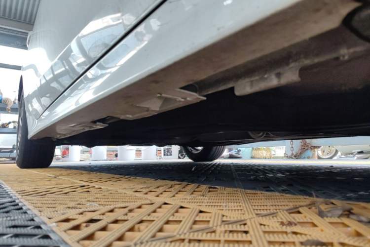Used Honda Civic 2023 240TURBO CVT Dynamic Edition Right Side Sill