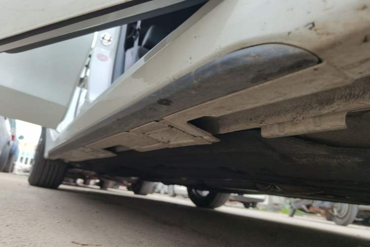 Used Honda Civic 2023 HATCHBACK 240TURBO CVT Extreme Edition Right Side Sill