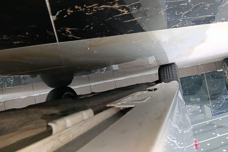 Used Honda Civic 2023 240TURBO CVT Dynamic Edition Right Side Sill