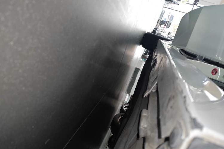 Used Honda Civic 2023 240TURBO CVT Dynamic · Center Stage Special Edition Right Side Sill