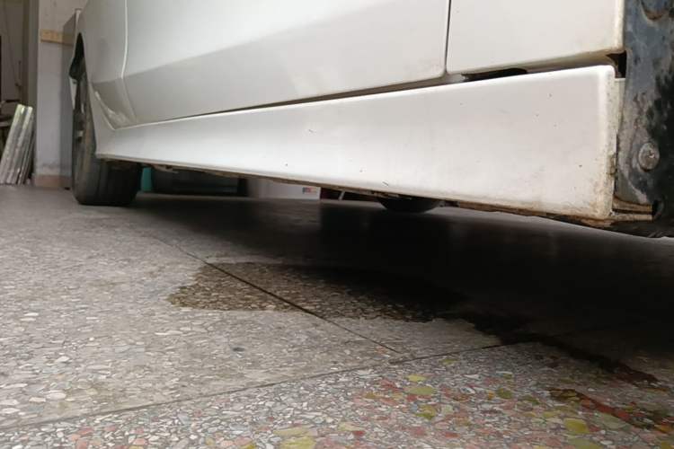 Used Honda Civic 2023 240TURBO CVT Dynamic Edition Right Side Sill