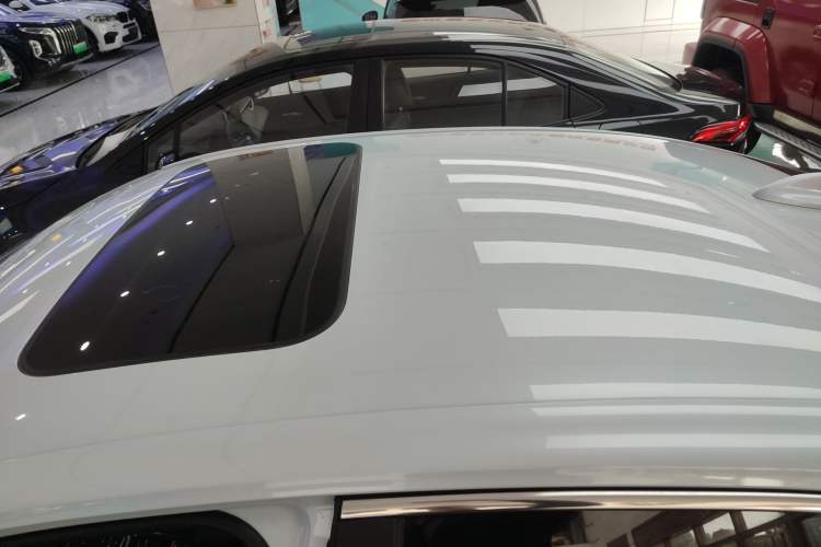 Used Honda Civic 2023 2.0L eHEV Pioneer Edition Roof