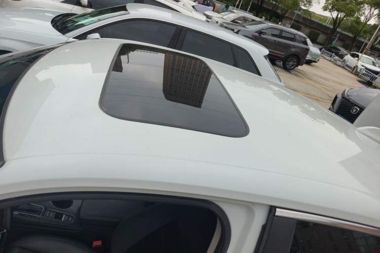 Used Honda Civic 2023 240TURBO CVT Dynamic Edition Roof