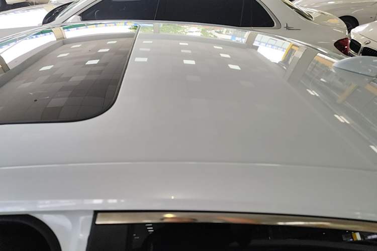 Used Honda Civic 2023 2.0L eHEV Pioneer Edition Roof