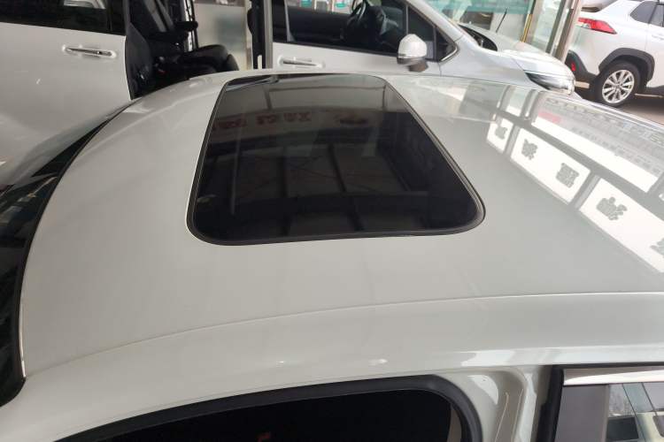 Used Honda Civic 2023 240TURBO CVT Dynamic Edition Roof