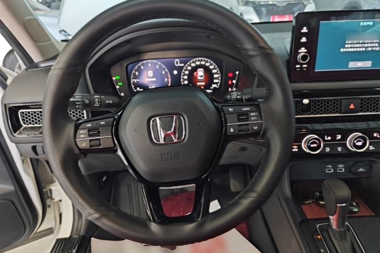 Used Honda Civic 2023 240TURBO CVT Dynamic Edition Steering Wheel