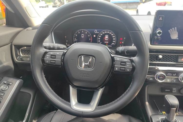 Used Honda Civic 2023 240TURBO CVT Dynamic Control · C-Position Guest Special Edition Steering Wheel