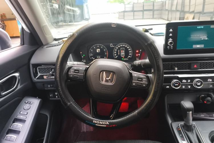 Used Honda Civic 2023 240TURBO CVT Dynamic Edition Steering Wheel