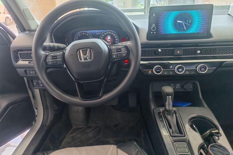 Used Honda Civic 2023 240TURBO CVT Dynamic Edition Steering Wheel
