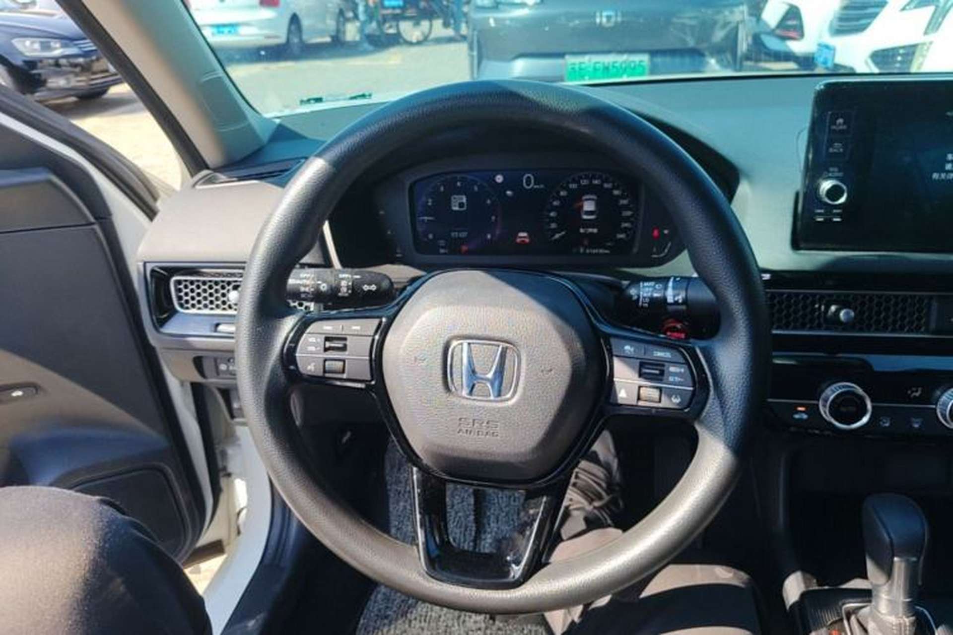 Used Honda Civic 2023 240TURBO CVT Dynamic Edition Steering Wheel
