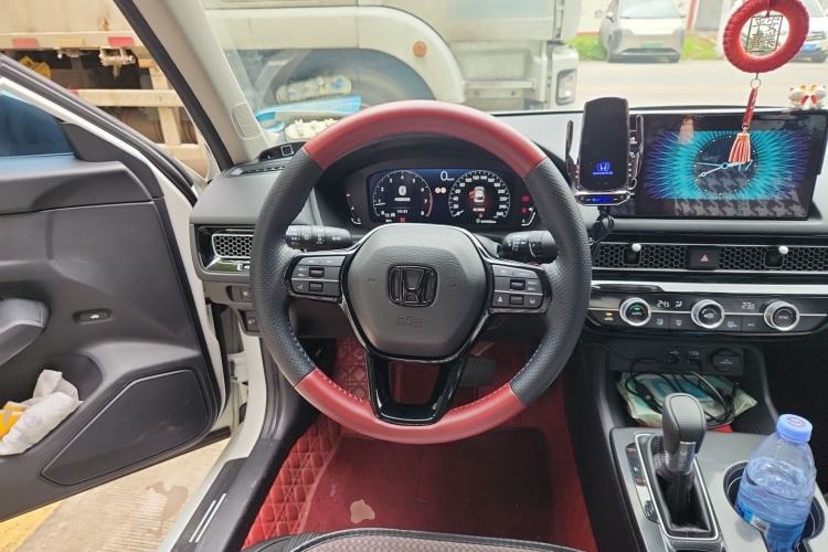Used Honda Civic 2023 240TURBO CVT Dynamic Edition Steering Wheel