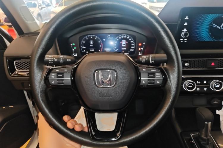 Used Honda Civic 2023 240TURBO CVT Dynamic Edition Steering Wheel