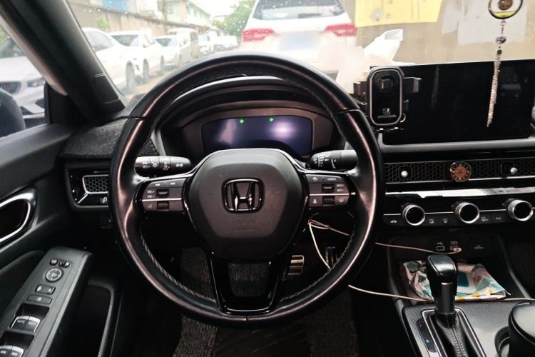 Used Honda Civic 2023 240TURBO CVT Dynamic · Center Stage Special Edition Steering Wheel