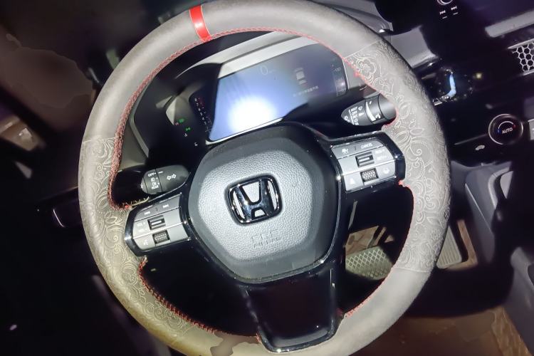 Used Honda Civic 2023 240TURBO CVT Dynamic Edition Steering Wheel