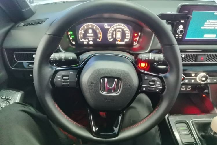 Used Honda Civic 2023 HATCHBACK 240TURBO Manual Extreme Edition Steering Wheel