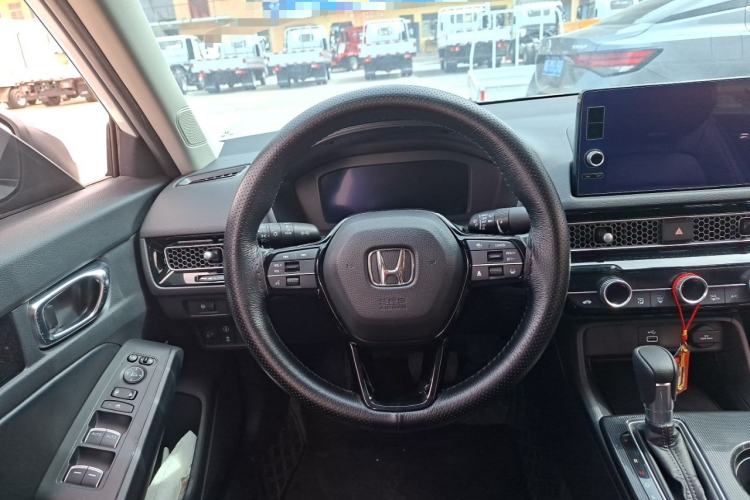 Used Honda Civic 2023 240TURBO CVT Dynamic Edition Steering Wheel