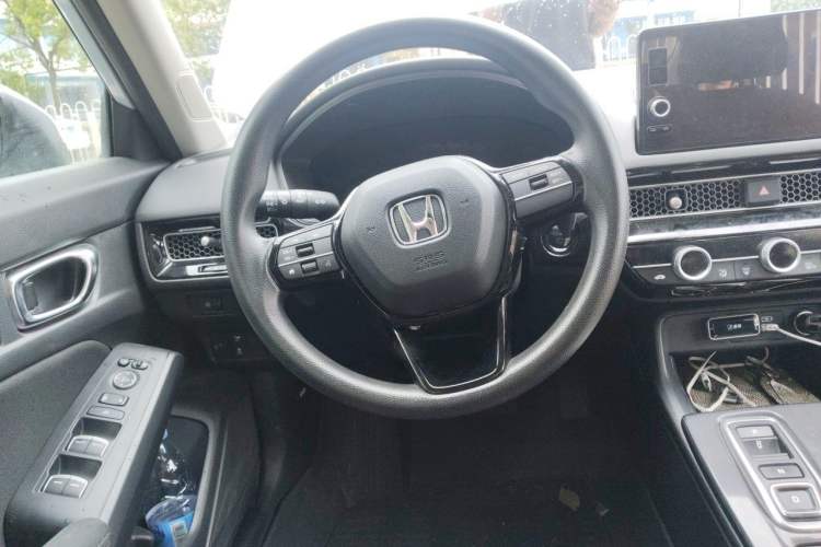 Used Honda Civic 2023 2.0L eHEV Pioneer Edition Steering Wheel