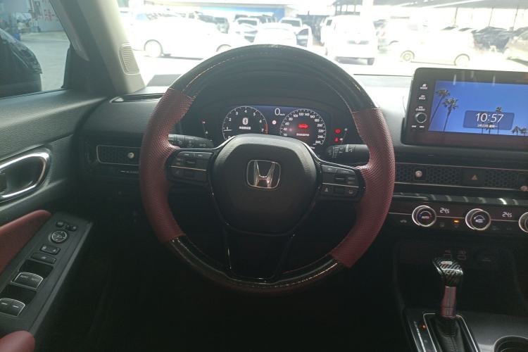 Used Honda Civic 2023 240TURBO CVT Dynamic · Center Stage Special Edition Steering Wheel