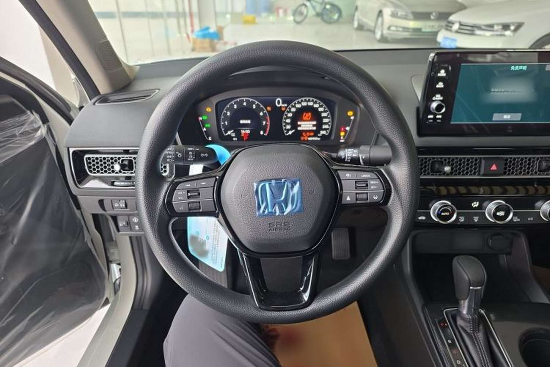 Used Honda Civic 2023 240TURBO CVT Dynamic Edition Steering Wheel