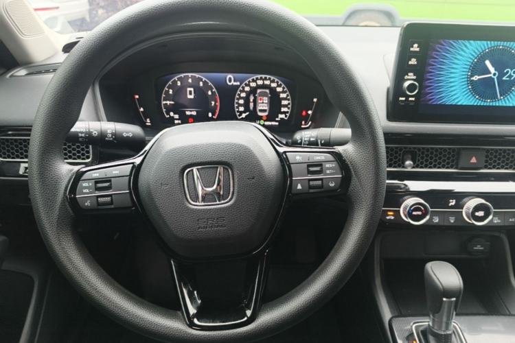 Used Honda Civic 2023 240TURBO CVT Dynamic Edition Steering Wheel