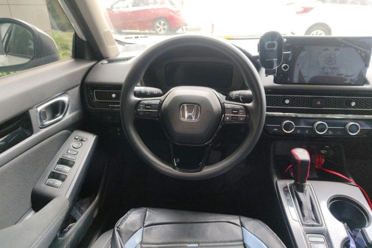 Used Honda Civic 2023 240TURBO CVT Dynamic · Center Stage Special Edition Steering Wheel