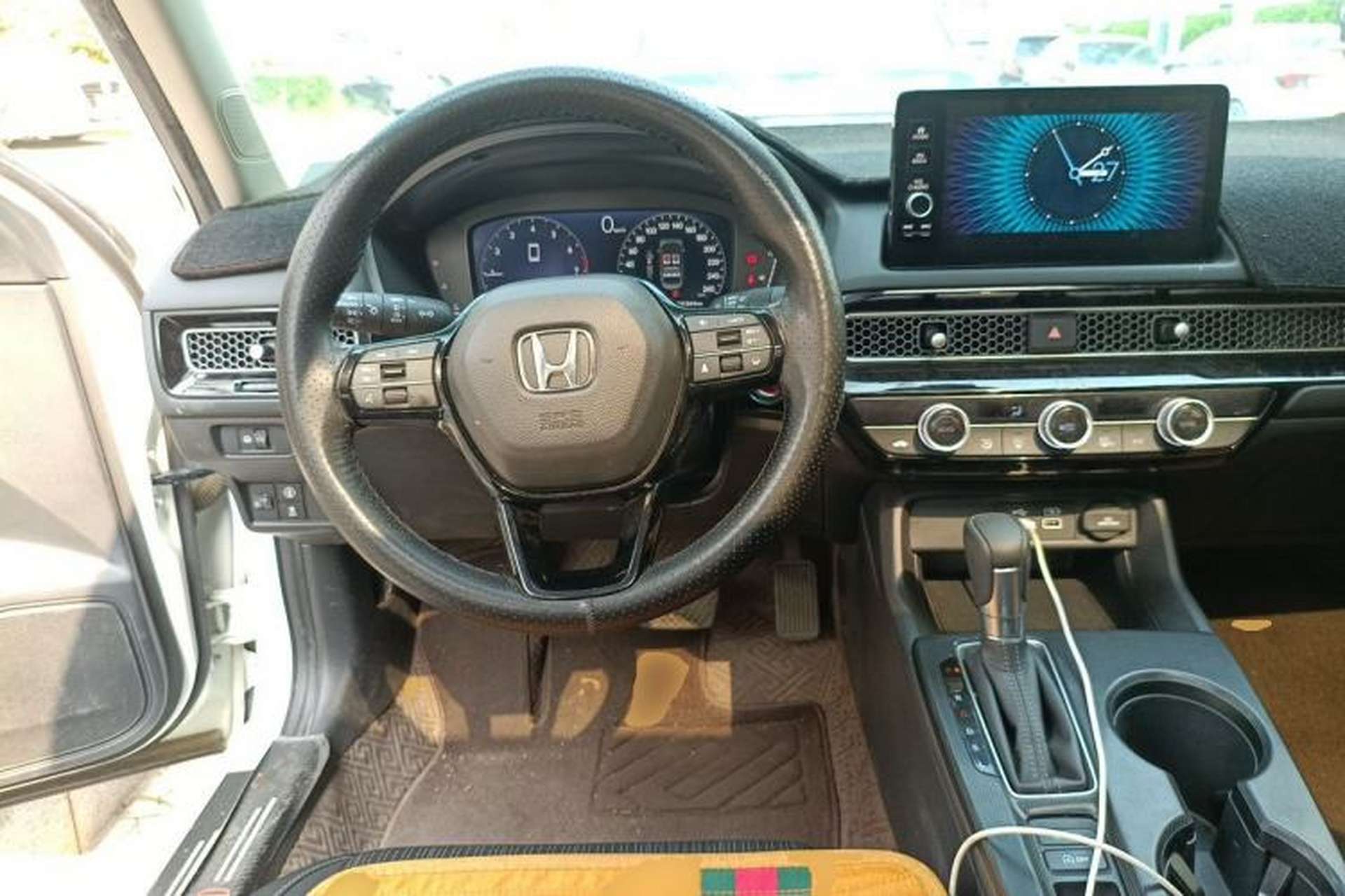 Used Honda Civic 2023 240TURBO CVT Dynamic Edition Steering Wheel
