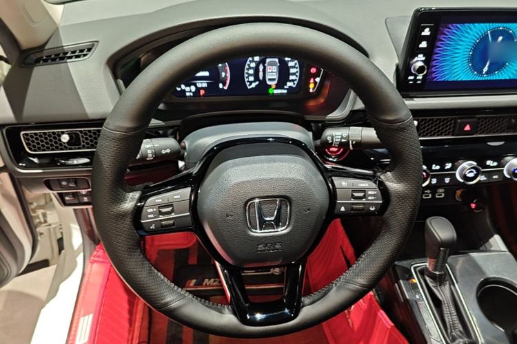 Used Honda Civic 2023 240TURBO CVT Dynamic Edition Steering Wheel