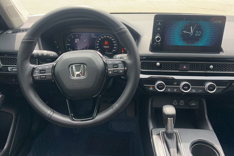 Used Honda Civic 2023 240TURBO CVT Dynamic Edition Steering Wheel