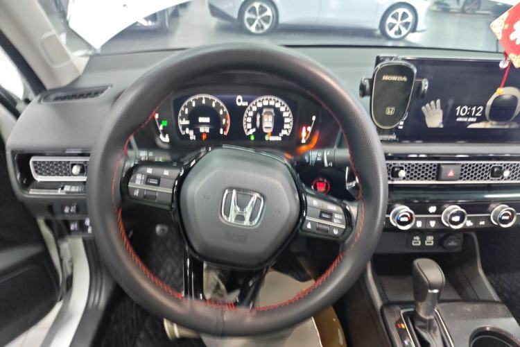 Used Honda Civic 2023 240TURBO CVT Dynamic · Center Stage Special Edition Steering Wheel