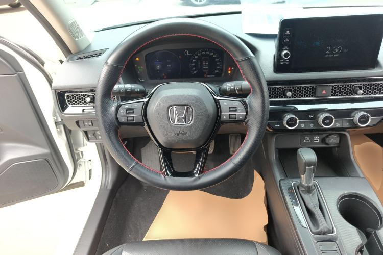 Used Honda Civic 2023 240TURBO CVT Dynamic Edition Steering Wheel