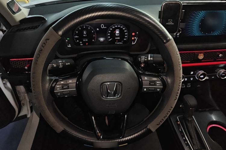 Used Honda Civic 2023 240TURBO CVT Dynamic Edition Steering Wheel
