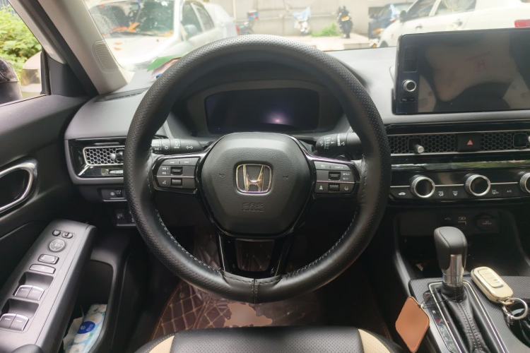 Used Honda Civic 2023 240TURBO CVT Dynamic Edition Steering Wheel
