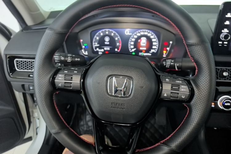 Used Honda Civic 2023 240TURBO CVT Dynamic Edition Steering Wheel