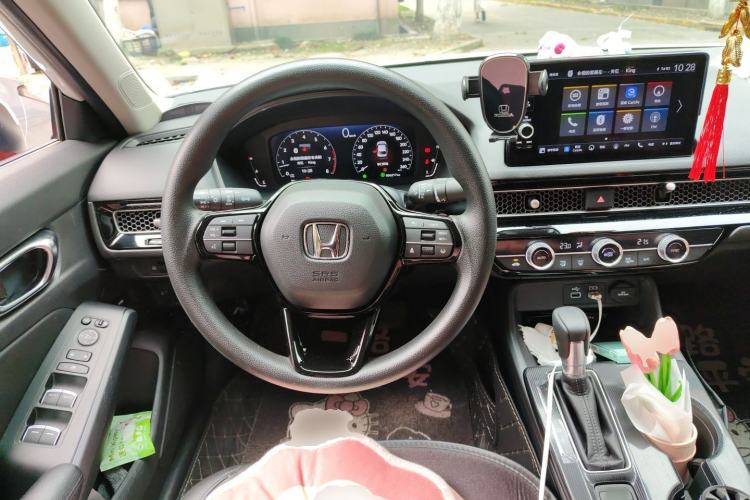 Used Honda Civic 2023 240TURBO CVT Dynamic Edition Steering Wheel