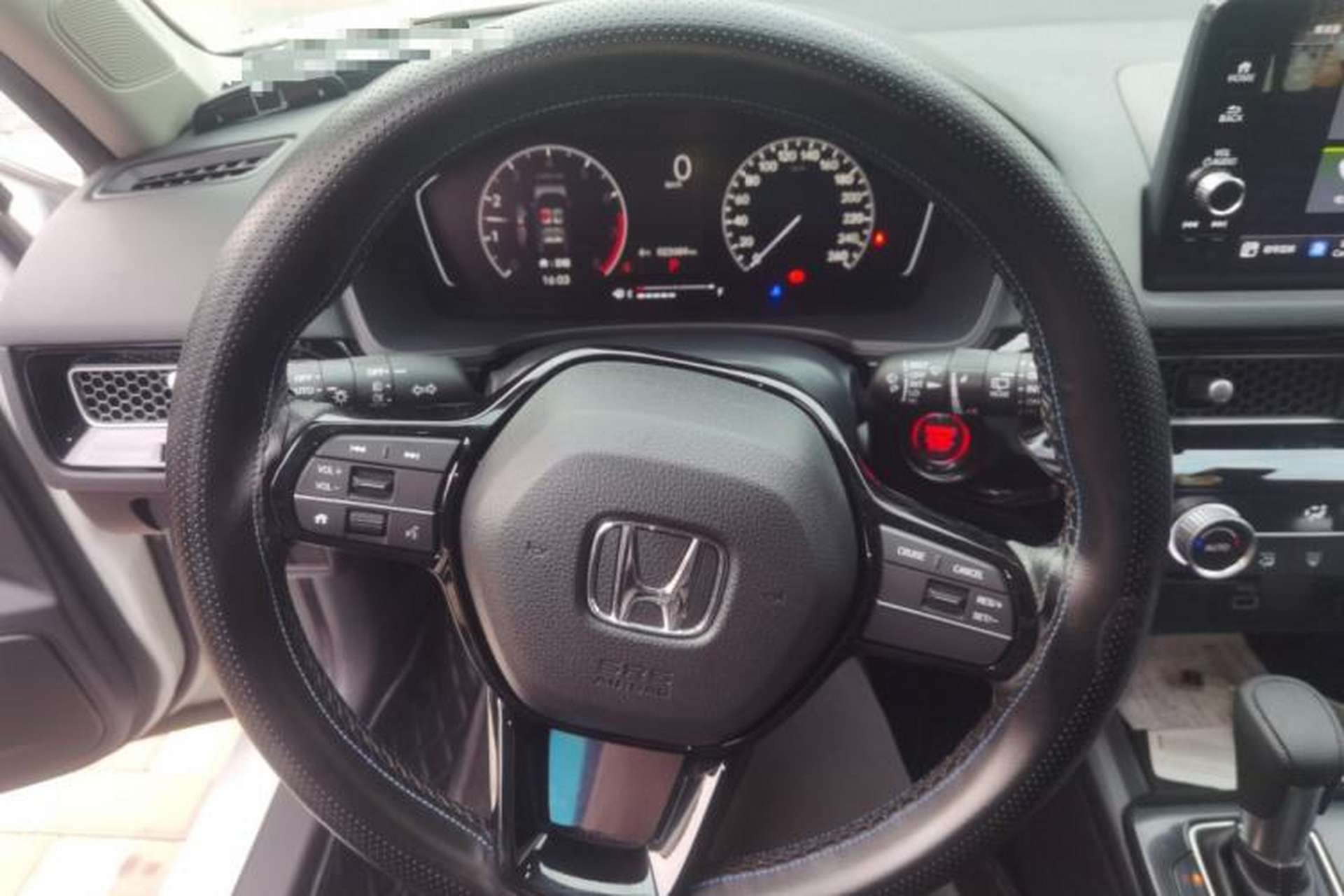 Used Honda Civic 2023 HATCHBACK 240TURBO CVT Zhiyue Edition Steering Wheel