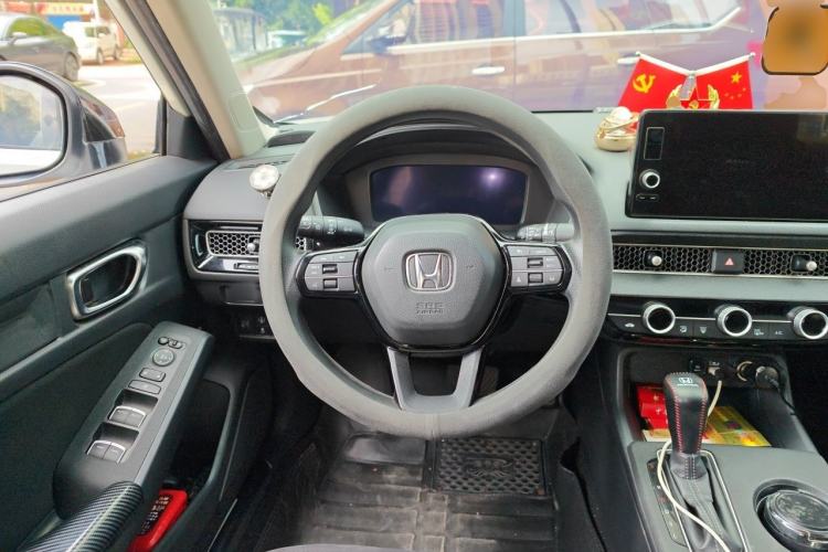 Used Honda Civic 2023 240TURBO CVT Dynamic Edition Steering Wheel