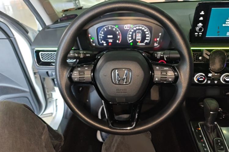 Used Honda Civic 2023 240TURBO CVT Dynamic Edition Steering Wheel