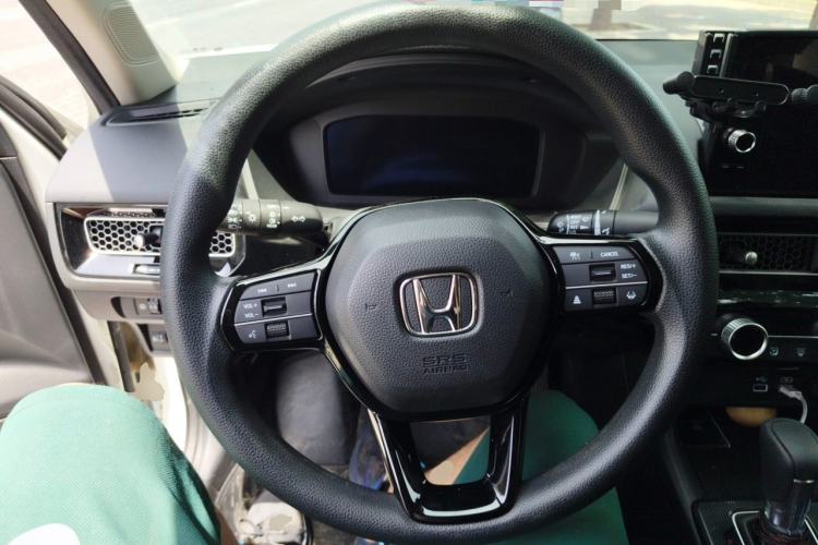 Used Honda Civic 2023 240TURBO CVT Dynamic Edition Steering Wheel