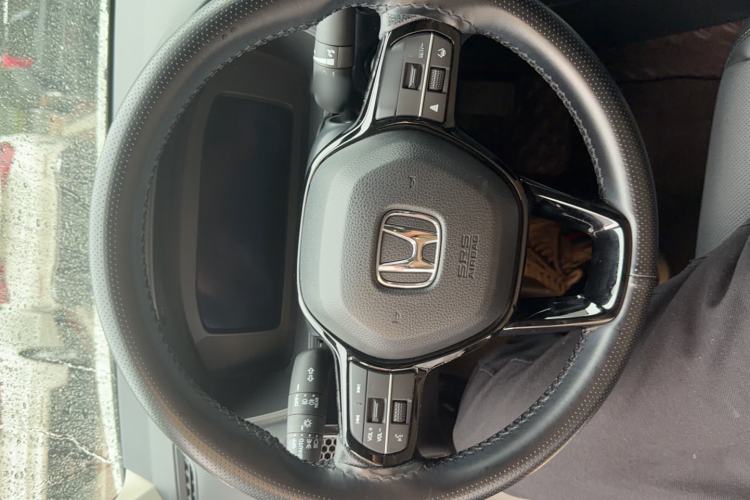 Used Honda Civic 2023 240TURBO CVT Dynamic · Center Stage Special Edition Steering Wheel