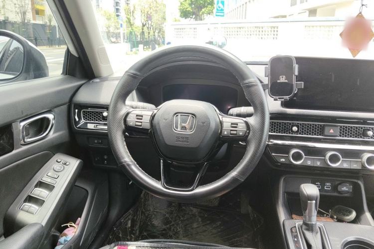Used Honda Civic 2023 240TURBO CVT Dynamic · Center Stage Special Edition Steering Wheel
