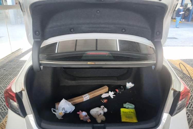 Used Honda Civic 2023 240TURBO CVT Dynamic Edition Trunk