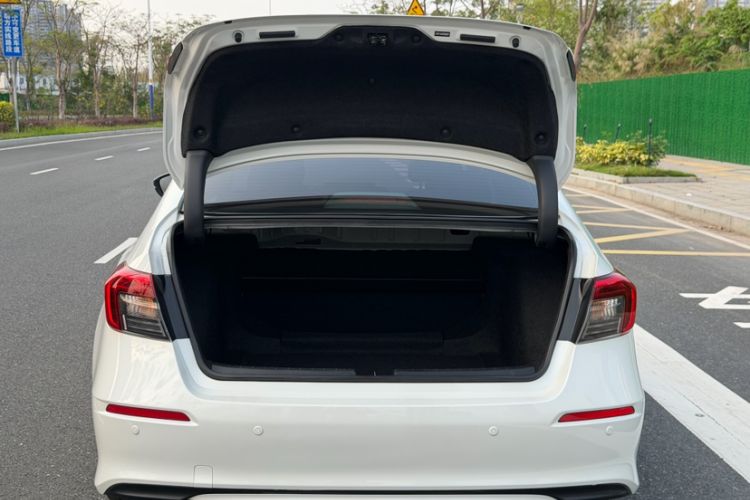 Used Honda Civic 2023 240TURBO CVT Dynamic · Center Stage Special Edition Trunk