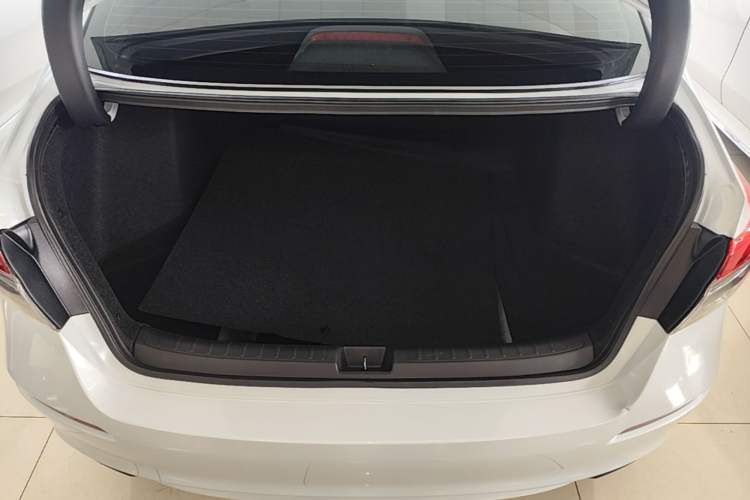 Used Honda Civic 2023 2.0L eHEV Pioneer Edition Trunk