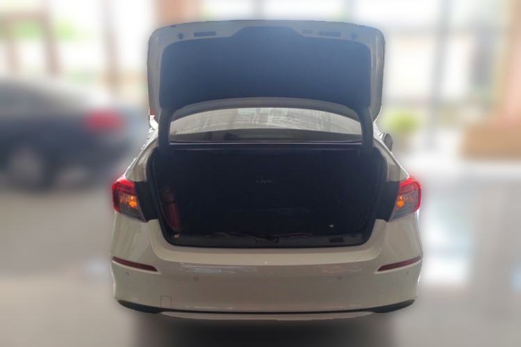 Used Honda Civic 2023 240TURBO CVT Dynamic Edition Trunk