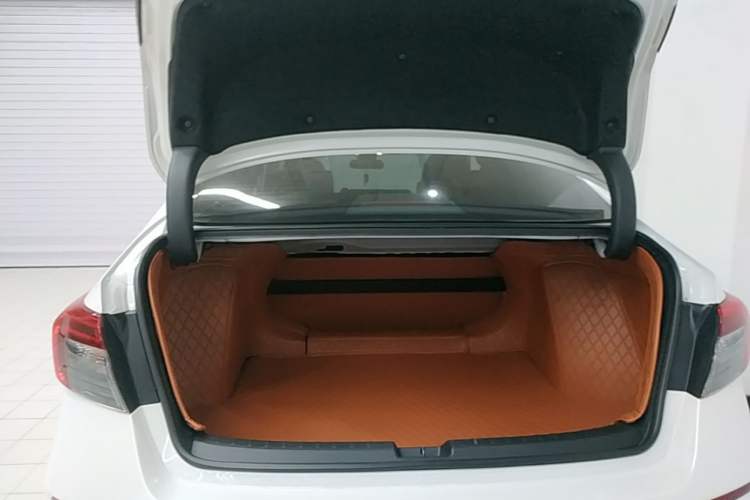 Used Honda Civic 2023 240TURBO CVT Dynamic Edition Trunk